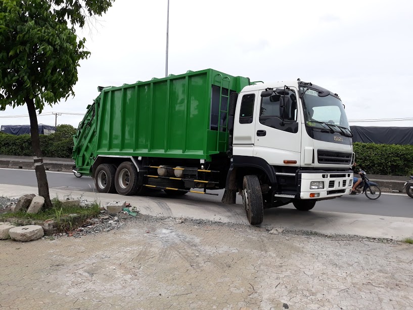 xe ép chở rác 22 khối ISUZU