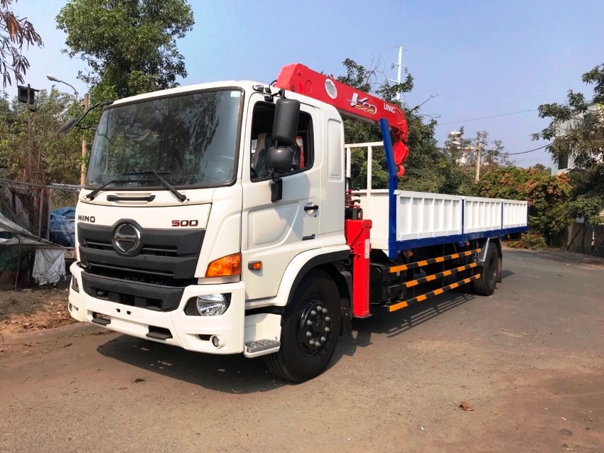 xe tải hino 5 tấn gắn cẩu unic 345