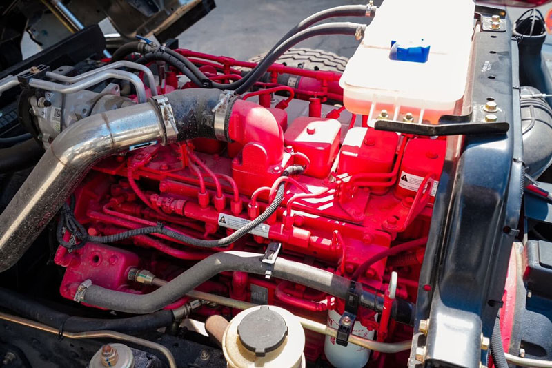 XE TẢI DONGFENG D11 THÙNG LỬNG 7.830 x 2.360 x 650 mm, tải trọng 8.800 kg ĐỘNG CƠ Cumins 5.9 ISB180-50, 132/2500