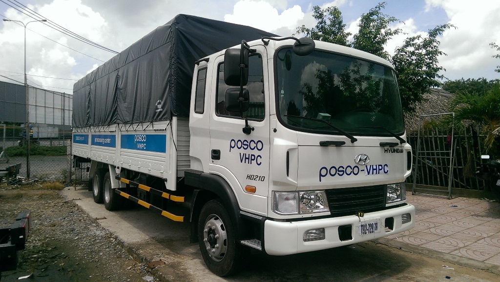 xe tải hyundai hd 210 thùng mui bạt 13.6 tấn